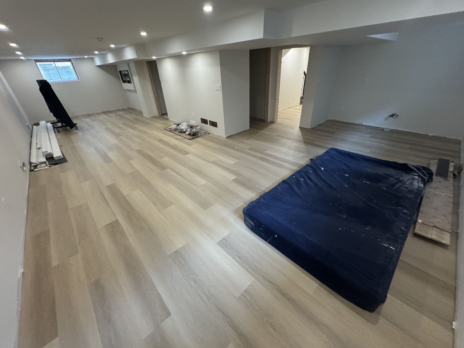 Light oak LVP open room